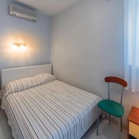 1 Bedroom Stunning In