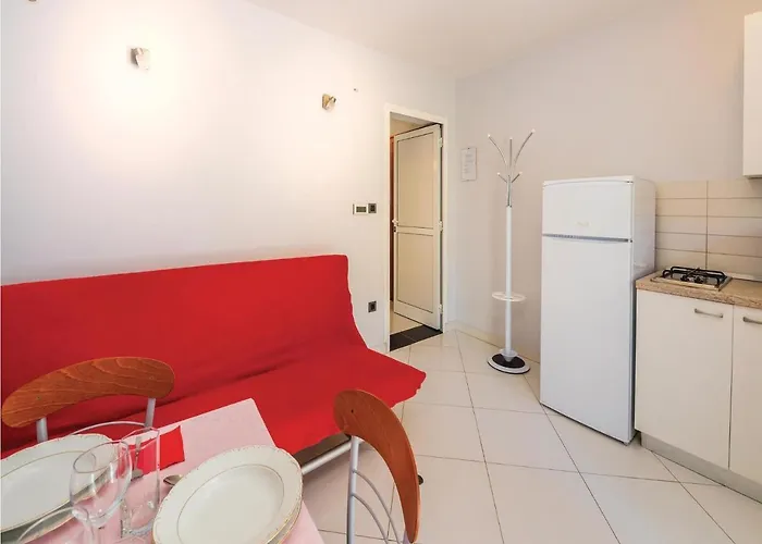 1 Bedroom Stunning In Апартаменты