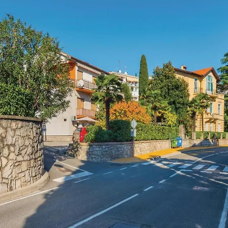 1 Bedroom Stunning In