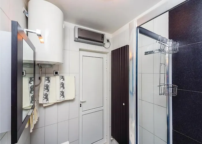 公寓 1 Bedroom Stunning In *